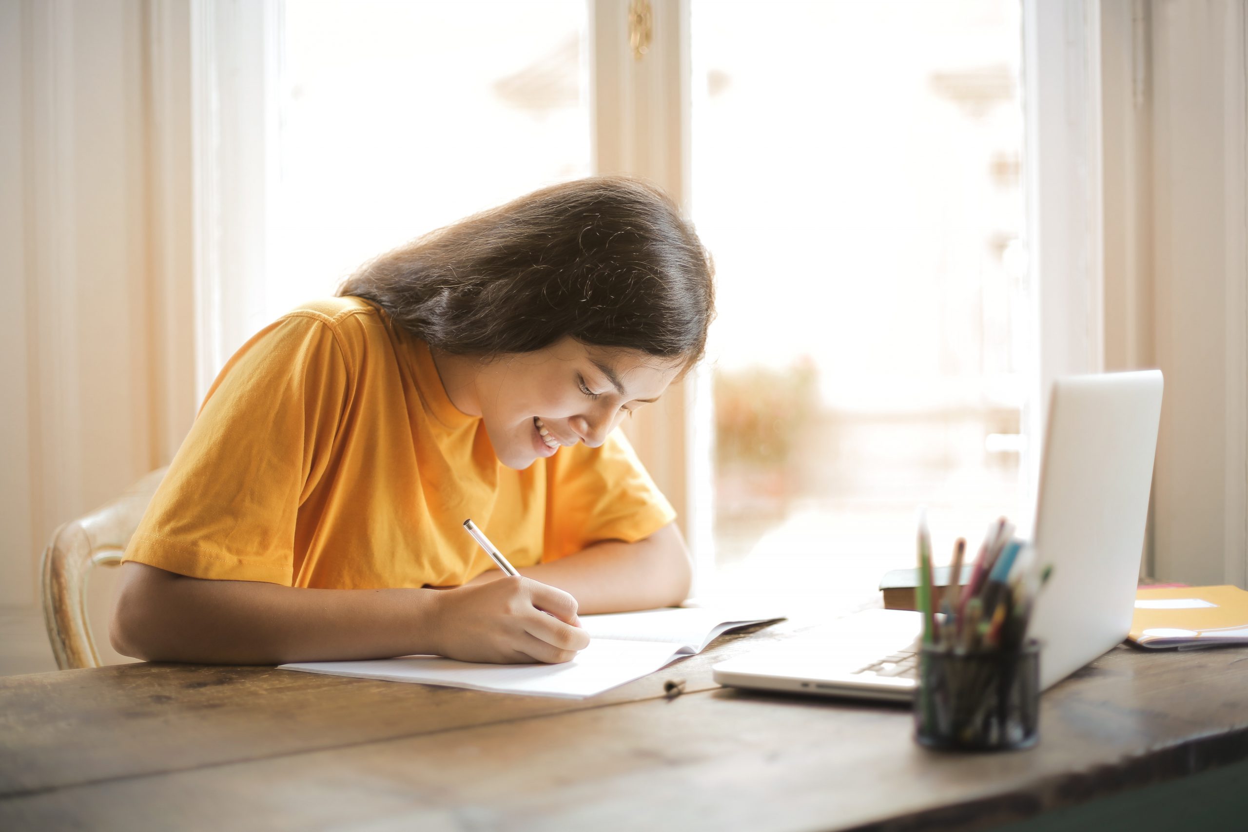 Four Ways to Stay Motivated in School Thumbnail