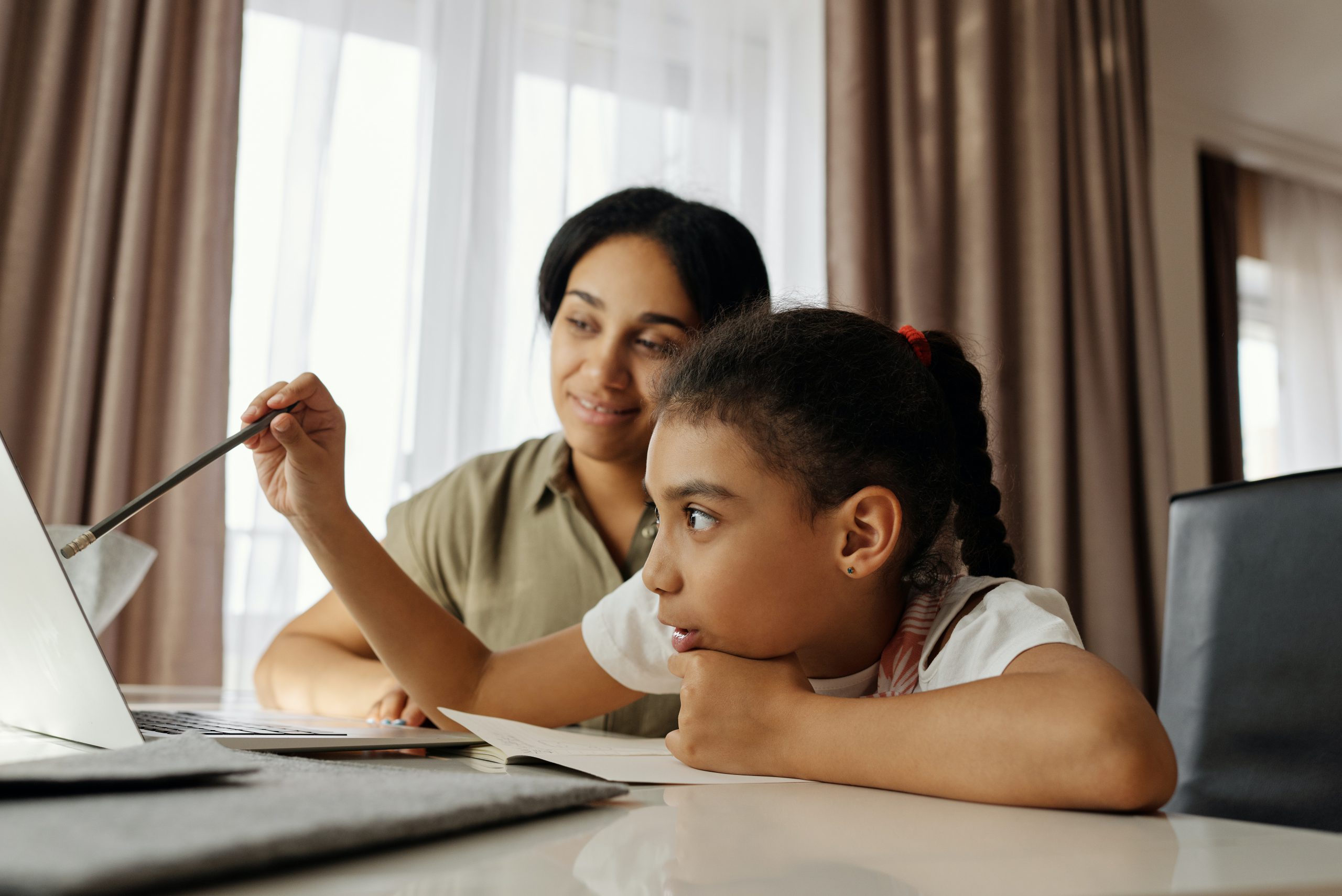 How Online School Can Help Homeschoolers Flourish Thumbnail